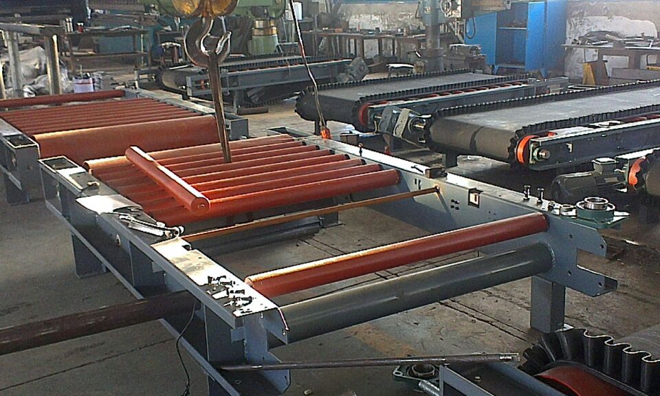 2014年第一批给料机制作完成组装调试